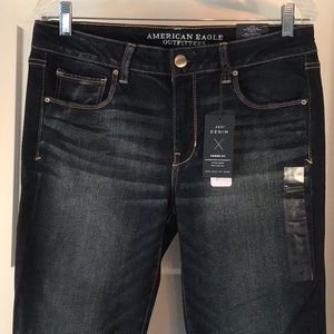 NWT American Eagle size 12 short stretch skinny